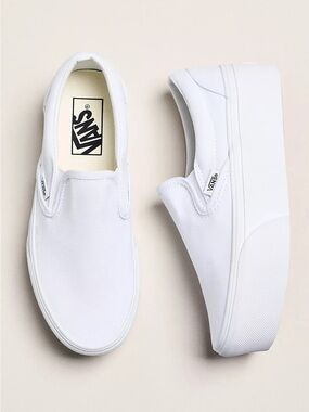 Van’s Classic Slip-On Platform Shoe White SZ 7.5